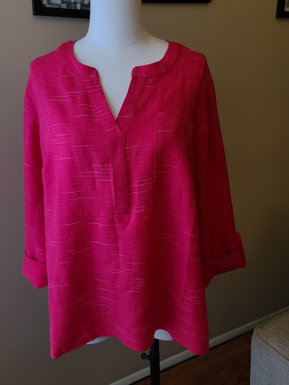 Womens Fuchsia Split-Neck Tunic Top